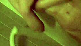 小さな口で咥えています - 一美 1