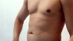 Amateur Masturbates In Friend's Room During Massage