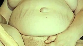 this wet pussy is getting foot fucked 😏