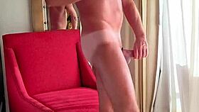 Pervy papifachero blasts off one last load on his last day of vacation in mexico.