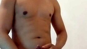 Amateur Masturbates In Friend's Room During Massage