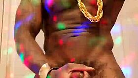 bbc worship cumshot in kyle lewis face?