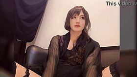 個撮、男の娘が日本ニューハーフオナニーでチンポと尻を見せる。