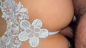 Dia Suka Anal Colok Plug di Pantat dan Pejuh di Dalam