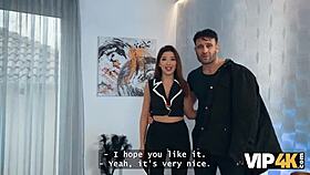 Show boobies to hit boyfriend back