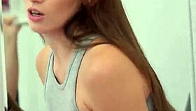 Adorable idol gets yummy cunt covered in warm piss 💦