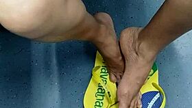 Is This Brazilian Girl's Hidden Flip Flop Shoeplay?