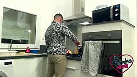 Alice Fucks Her Friend Jade With Favorite Vibrator