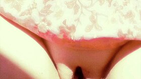 Mature exhibitionist flashes her big pussy