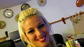 stacey saran teaches tracy venus how to handle anal assfucking in outdoor threeway