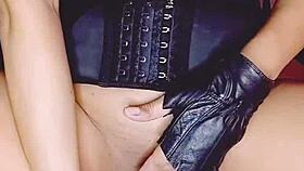 hot bluee squirts wildly