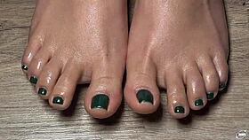 Want to see my curvy Colombian toes?