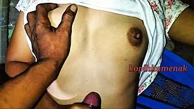 Bokep Indo Viral Crot Di Payudara Ponakan