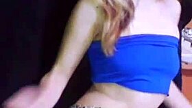 i'm bonneyuwu, a petite teen masturbating in my miniskirt