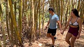 colombian babe meets stranger outdoors