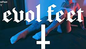 My Feet Love Attention