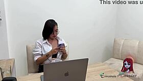 I Masturbate In The Office With Hot Talks