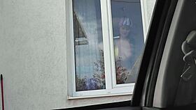 Public nudity driver saw naked milf in stockings without panties washing apartment window