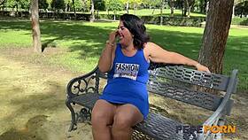 Married wife finally sucks cocks freely at pepeporn