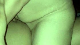 Κορνάτος άντρας βλέπει γυναίκα του να γαμιέται σκληρά από νέο ταύρο