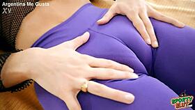 Incredibly huge puffy cameltoe babe does yoga with big round ass.