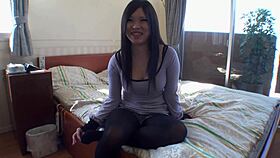 Kyoko Suzuki's Hairless Twat Gets Bred Hard