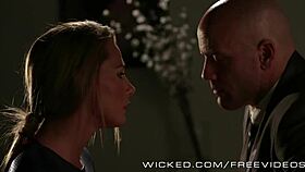 Lex Fucks Supergirl In Wicked Cosplay Parody