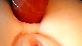 PLAY WITH A BEAUTIFUL PUSSY