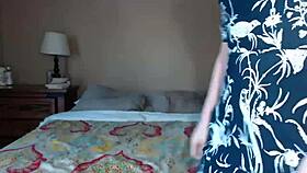 Shy Teen Bitch Is Having Her First Solo Cam Performance Ever!