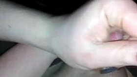 amature cum in pantyhose fast handjob