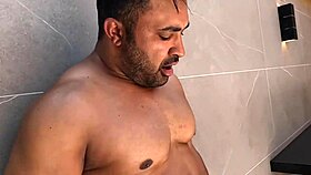 gozei muito na piroca do safado na festinha no motel e ganhei porra na boca