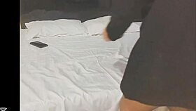 sorprendida urtando recibe polla de castigo?