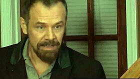 Frustrated mom shares lesbian moment with daughter