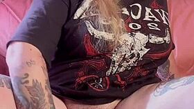 i stretch my pussy wide with huge toy