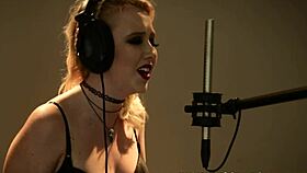 squirting lesbians finger hairy pussies