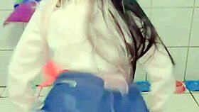 novinha egirl rebolando