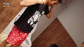 Twink Boxer Masturbates Intensely