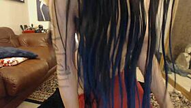 why does that tatted camgirl fuck her holes?