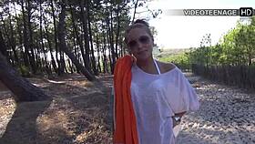 Tania 18 Tahun Cantik Telanjang Di Pantai