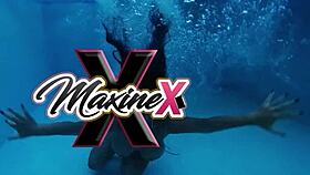 Mature Babe Orgasms With Dildo