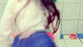 novinha egirl rebolando