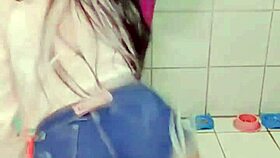 novinha egirl rebolando