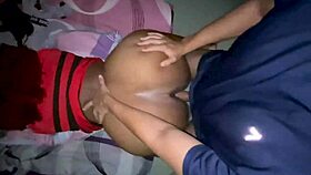 tiktok celebrity goes viral online - celebridad de tiktok se vuelve viral en internet