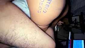 Masturbado a mi vecina dafri cuando su esposo trabaja ella es bien puta