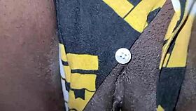 Mr makehersquirt3k helps the wife squirt.