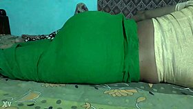 Desi sanjana aunty showing her ass!