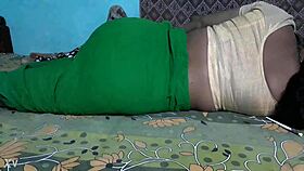 Desi sanjana aunty showing her ass!