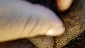 desi bhabi cleans her hairy pussy!