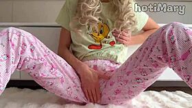 big squirt cum skinny school girl small tits masturbate fingering pussy