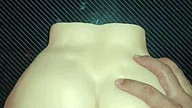 Candy sexo en posici�n de perrito le doy duro por ambos lados y me corro en su gran culo